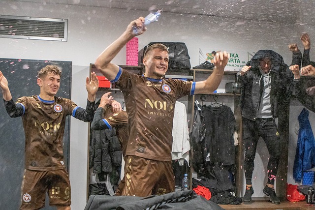 同时也是对 同时也是对